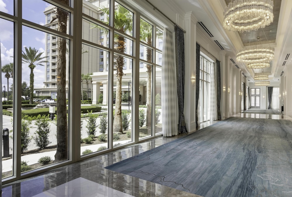 Signia by Hilton Orlando - An Official Walt Disney World® Hotel — Hotel building in Orlando, Florida