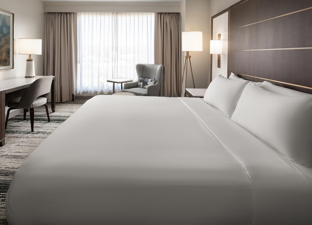 Signia by Hilton Orlando - An Official Walt Disney World® Hotel — Hotel rooms in Orlando, Florida