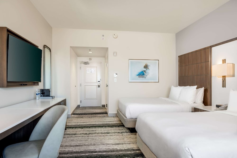 Signia by Hilton Orlando - An Official Walt Disney World® Hotel — Hotel rooms in Orlando, Florida