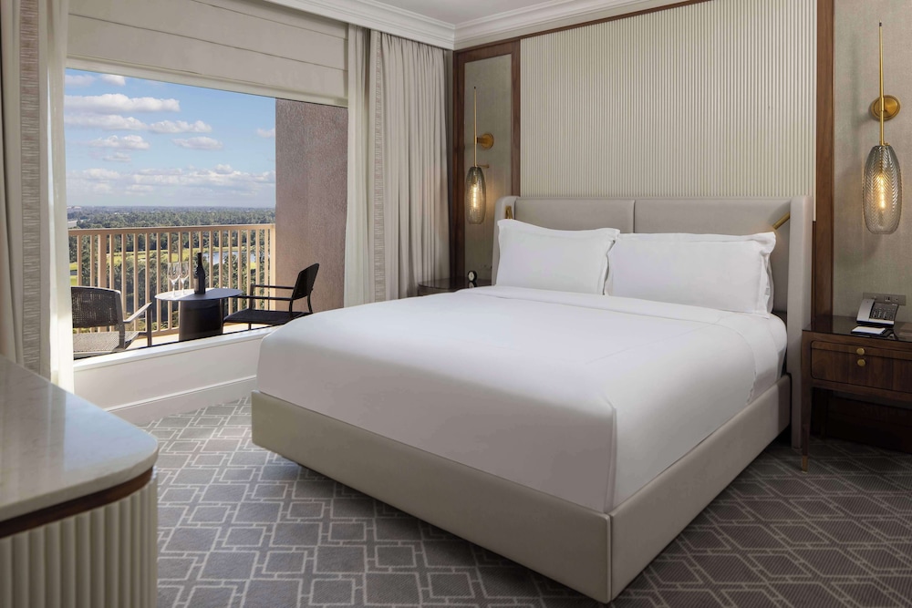 Waldorf Astoria Orlando - An Official Walt Disney World® Hotel — Hotel rooms in Orlando, Florida