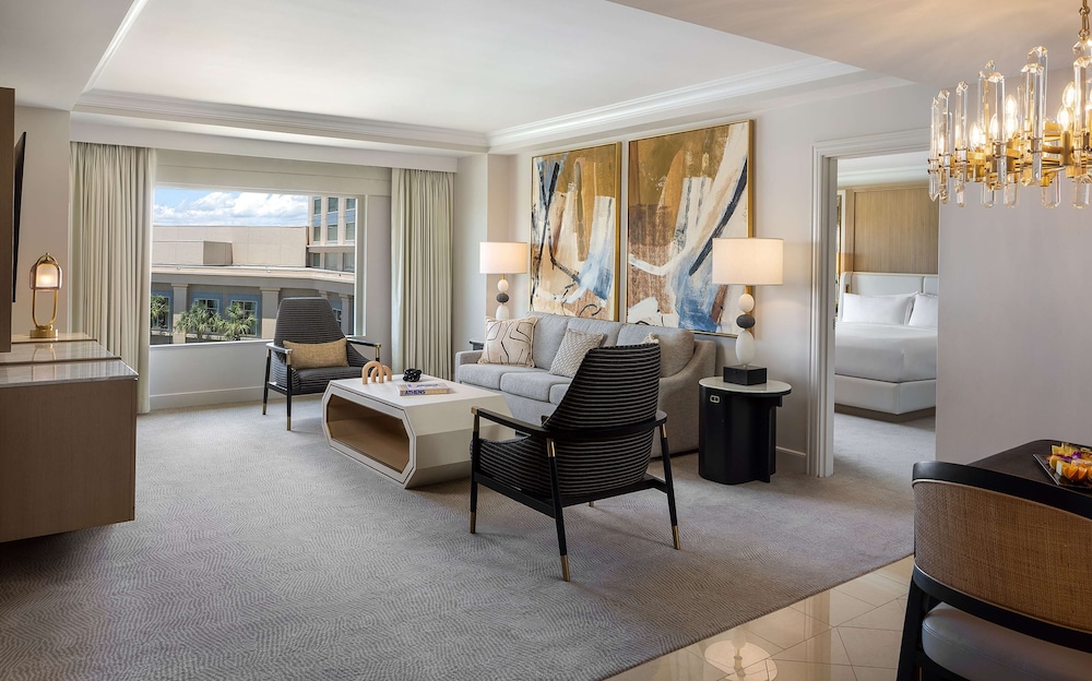 Waldorf Astoria Orlando - An Official Walt Disney World® Hotel — Hotel rooms in Orlando, Florida