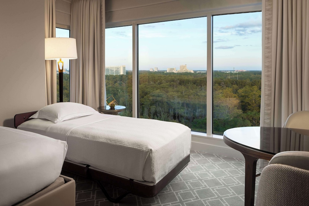 Waldorf Astoria Orlando - An Official Walt Disney World® Hotel — Hotel rooms in Orlando, Florida