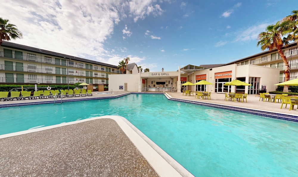 Avanti International Resort — Swimming pool in Orlando, Florida