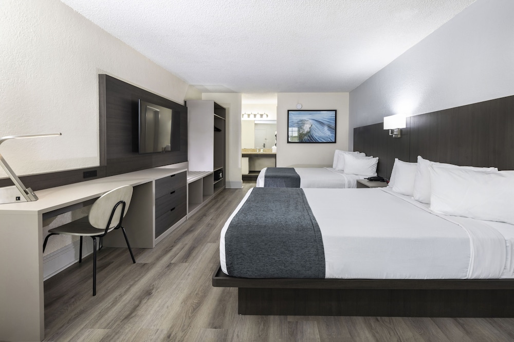Avanti International Resort — Hotel rooms in Orlando, Florida