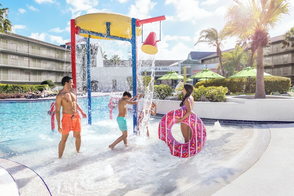 Avanti International Resort — Swimming pool in Orlando, Florida