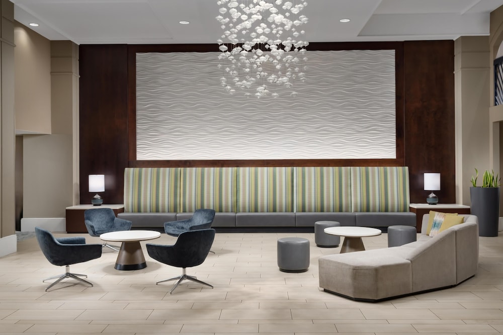 Embassy Suites by Hilton Orlando Lake Buena Vista Resort — Restaurant & bars in Orlando, Florida