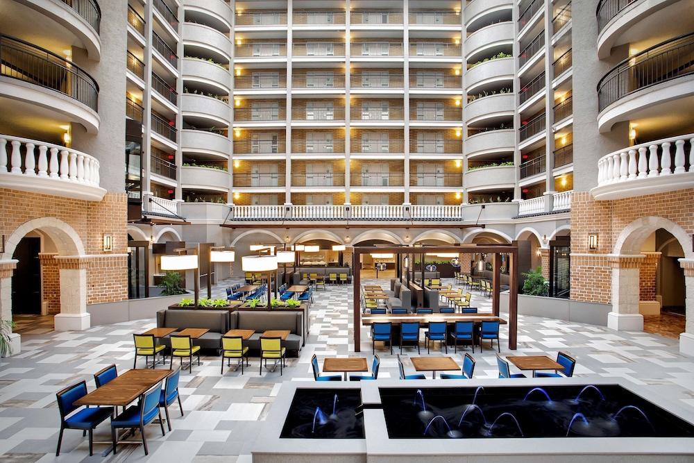 Embassy Suites by Hilton Orlando International Dr Conv Ctr — Restaurant & bars in Orlando, Florida