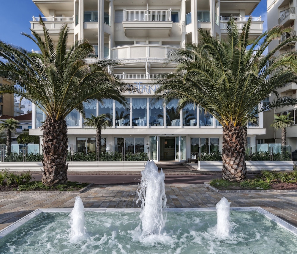 Tiffany's