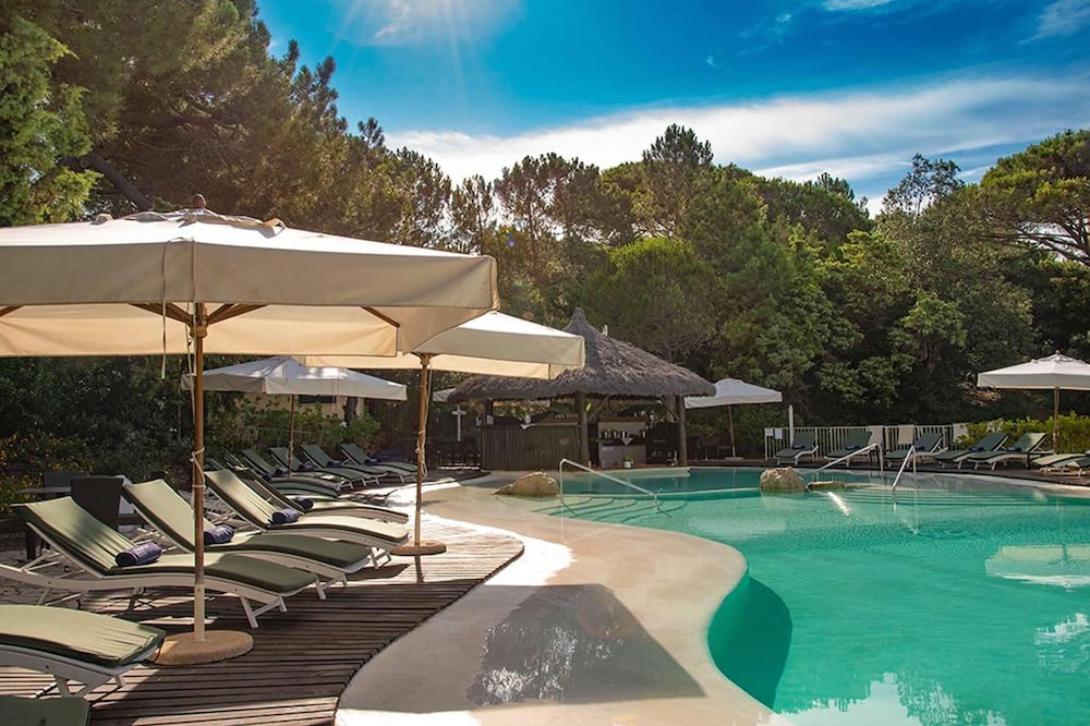 Tombolo Talasso & Beach Resort — Swimming pool in Castagneto Carducci, Tuscany