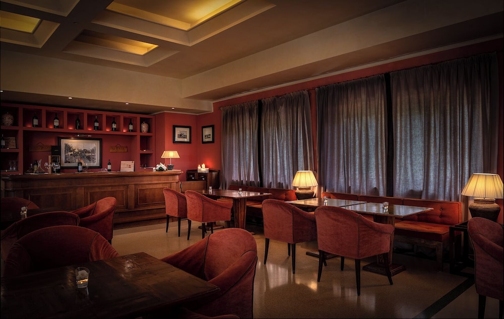 Tombolo Talasso & Beach Resort — Restaurant & bars in Castagneto Carducci, Tuscany