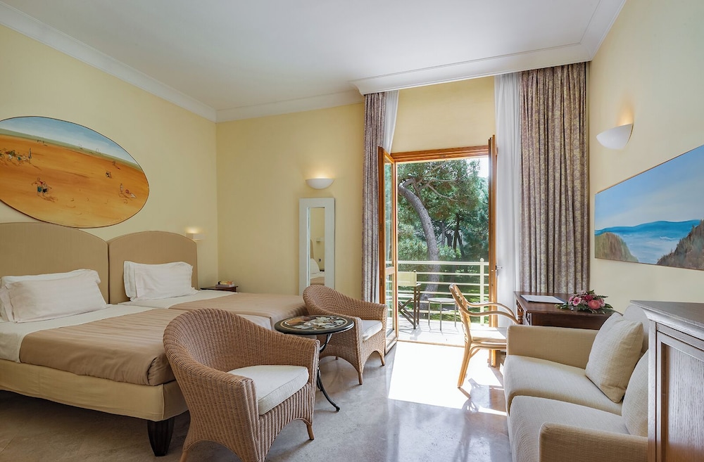 Tombolo Talasso & Beach Resort — Hotel rooms in Castagneto Carducci, Tuscany