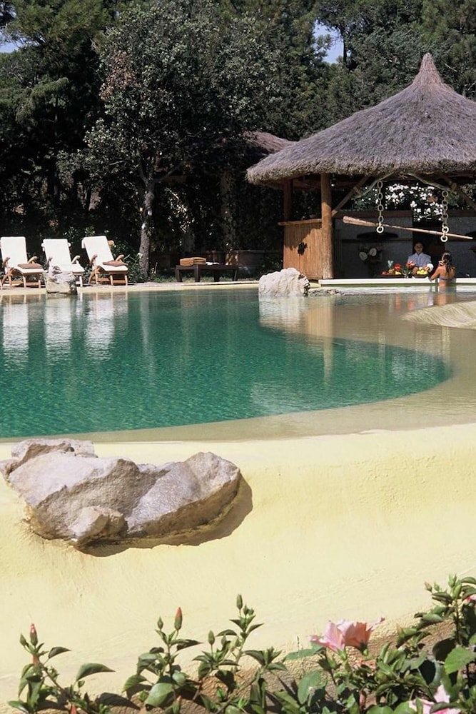 Tombolo Talasso & Beach Resort — Swimming pool in Castagneto Carducci, Tuscany