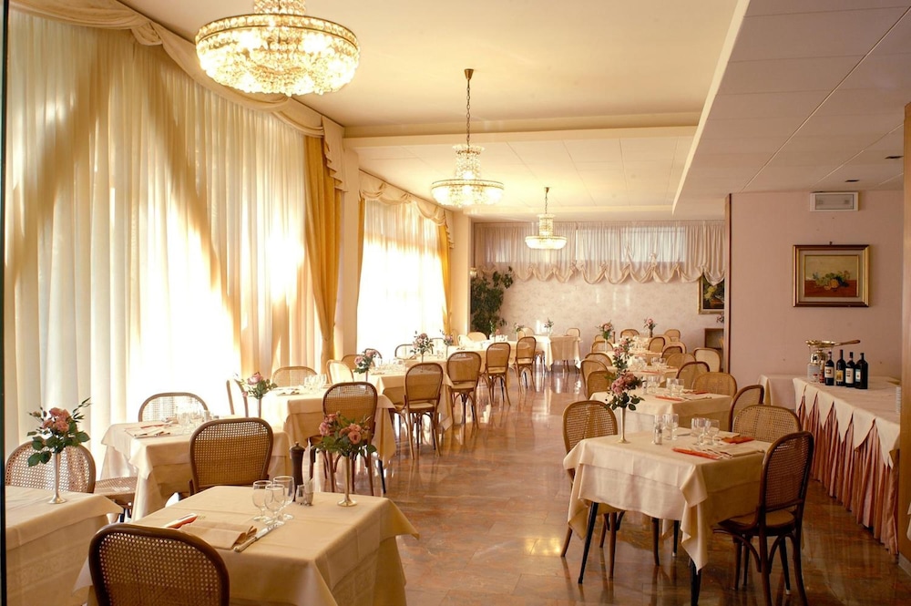 Hotel Torretta — Restaurant & bars in Montecatini Terme, Tuscany