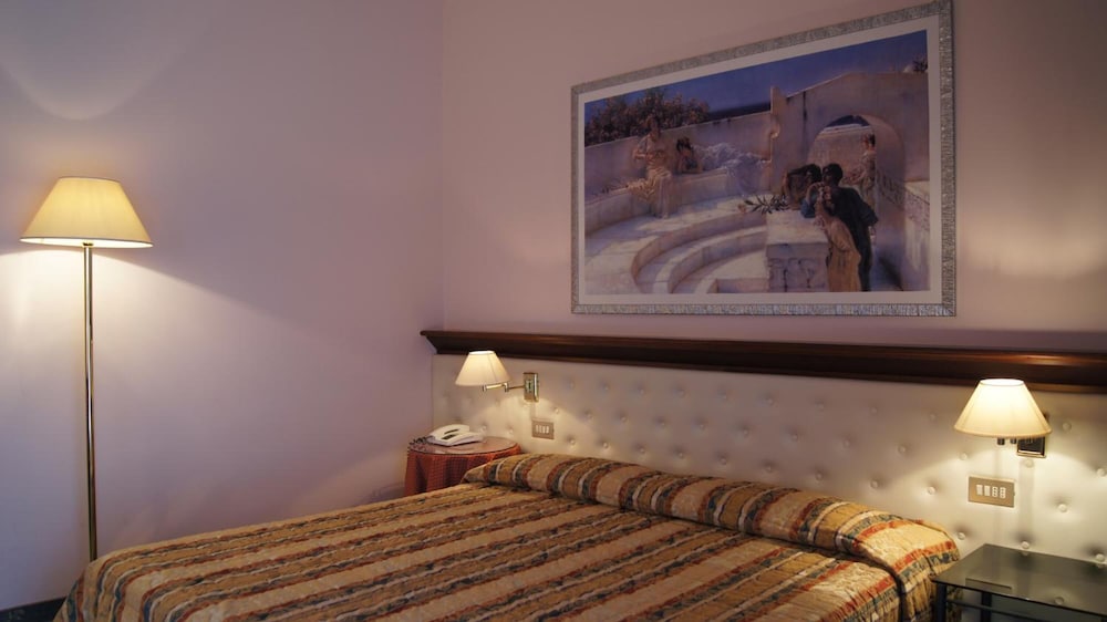 Hotel Torretta — Hotel rooms in Montecatini Terme, Tuscany