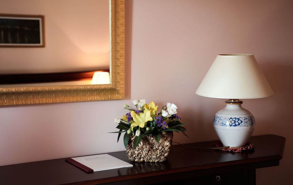 Hotel Torretta — Hotel rooms in Montecatini Terme, Tuscany