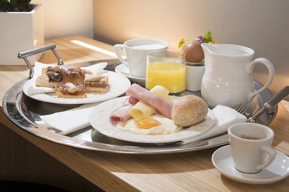 Trevi Collection Hotel - Trevi Hotels Group — Restaurant & bars in Rome, Lazio