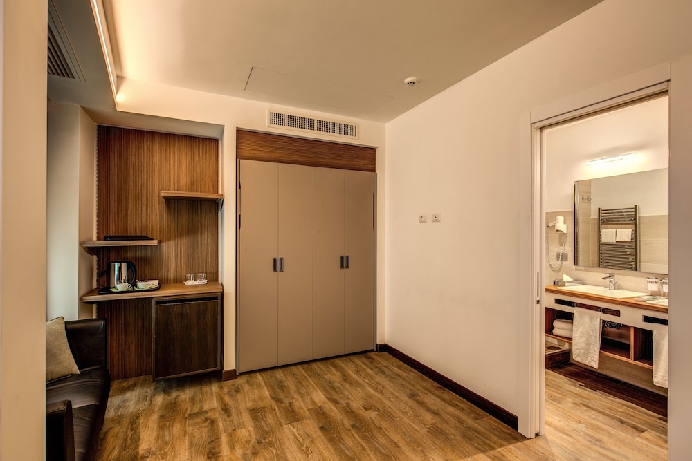 Trevi Collection Hotel - Trevi Hotels Group — Hotel rooms in Rome, Lazio