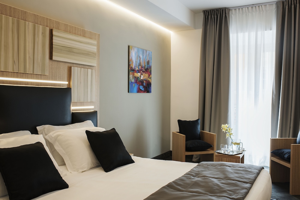 Trevi Collection Hotel - Trevi Hotels Group — Hotel rooms in Rome, Lazio