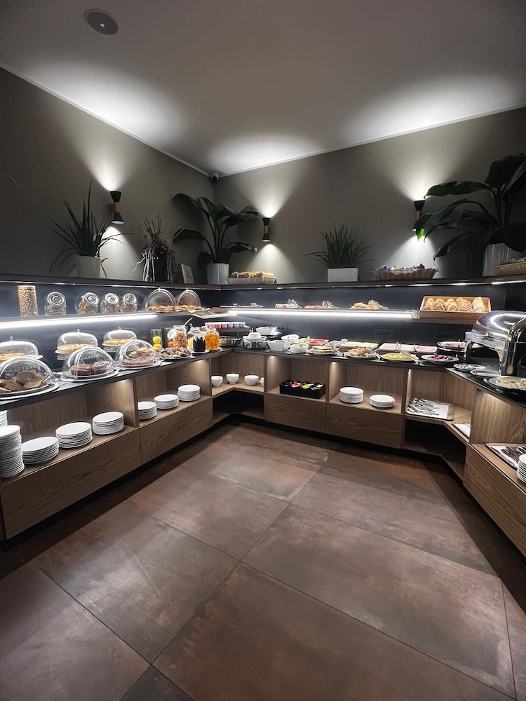 Trevi Collection Hotel - Trevi Hotels Group — Restaurant & bars in Rome, Lazio
