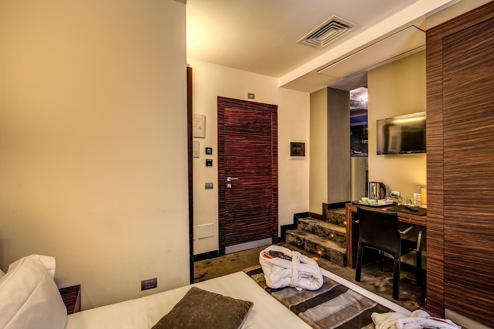 Trevi Collection Hotel - Trevi Hotels Group — Hotel rooms in Rome, Lazio