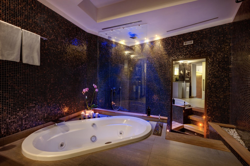 Trevi Collection Hotel - Trevi Hotels Group — Spa in Rome, Lazio
