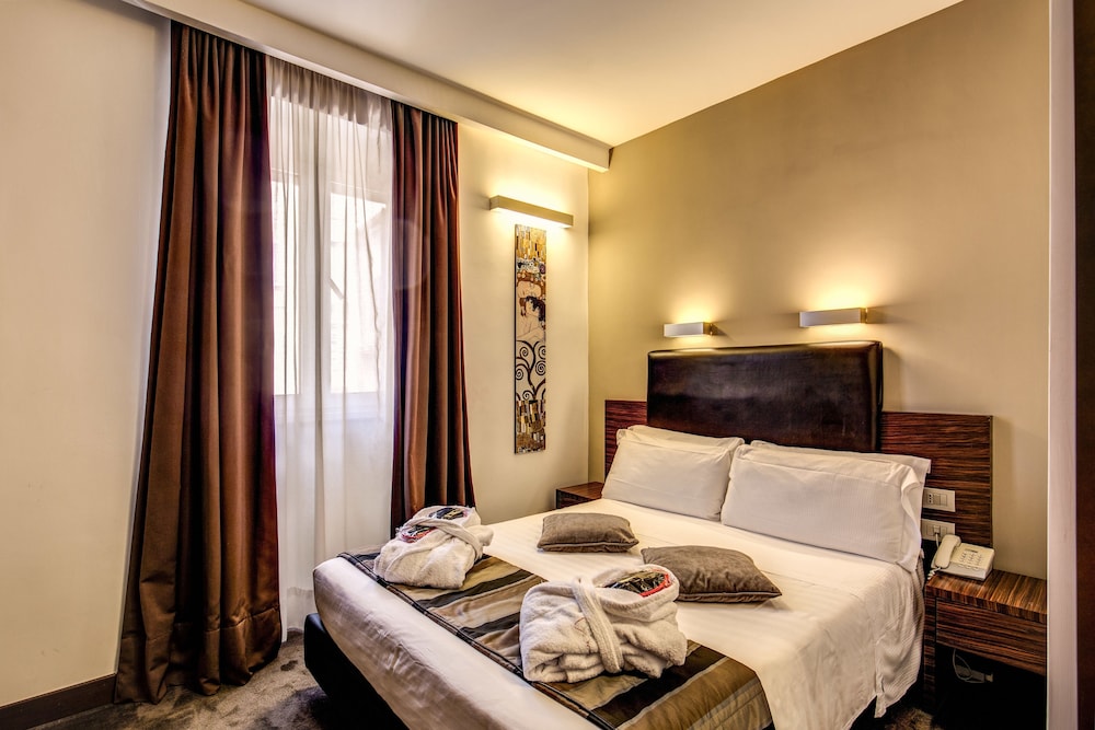 Trevi Collection Hotel - Trevi Hotels Group — Hotel rooms in Rome, Lazio