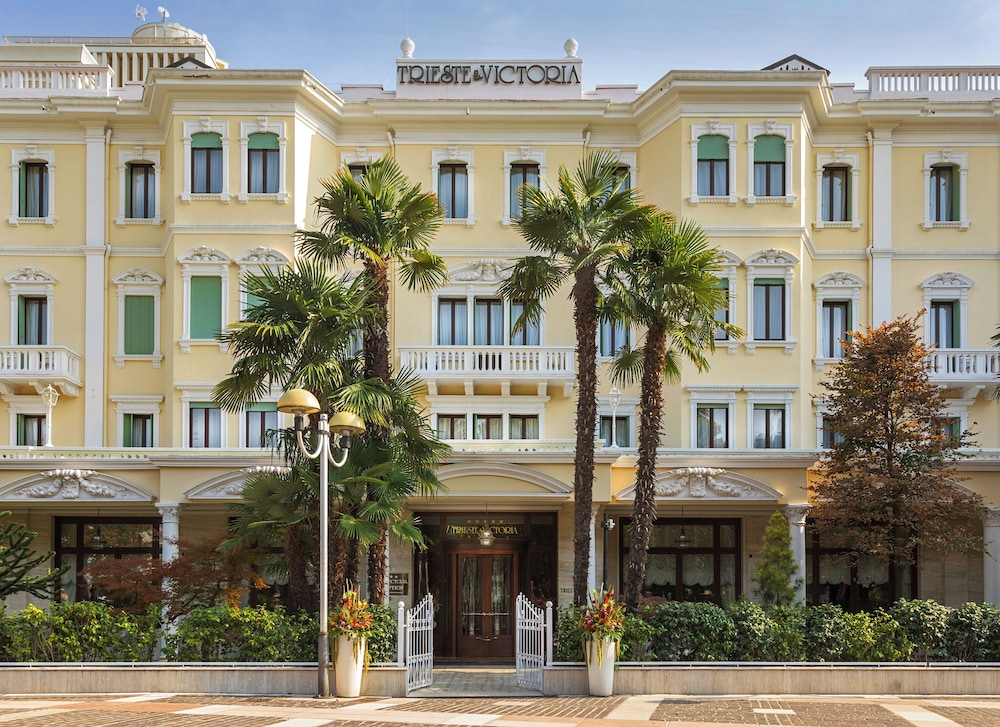 GRAND HOTEL TRIESTE & VICTORIA – Contemporary Thermal Luxury SPA - zdjęcie 4