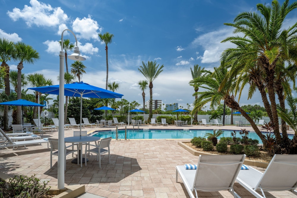 Four Points by Sheraton Orlando International Drive — Swimming pool in Orlando, Florida