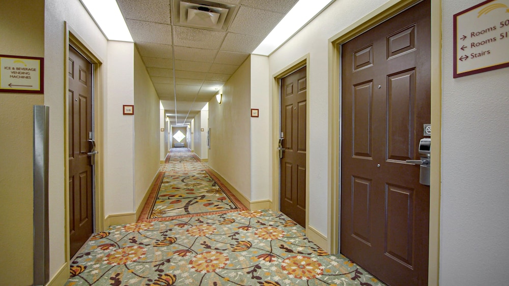 Galleria Palms Hotel — Hotel building in Kissimmee, Florida