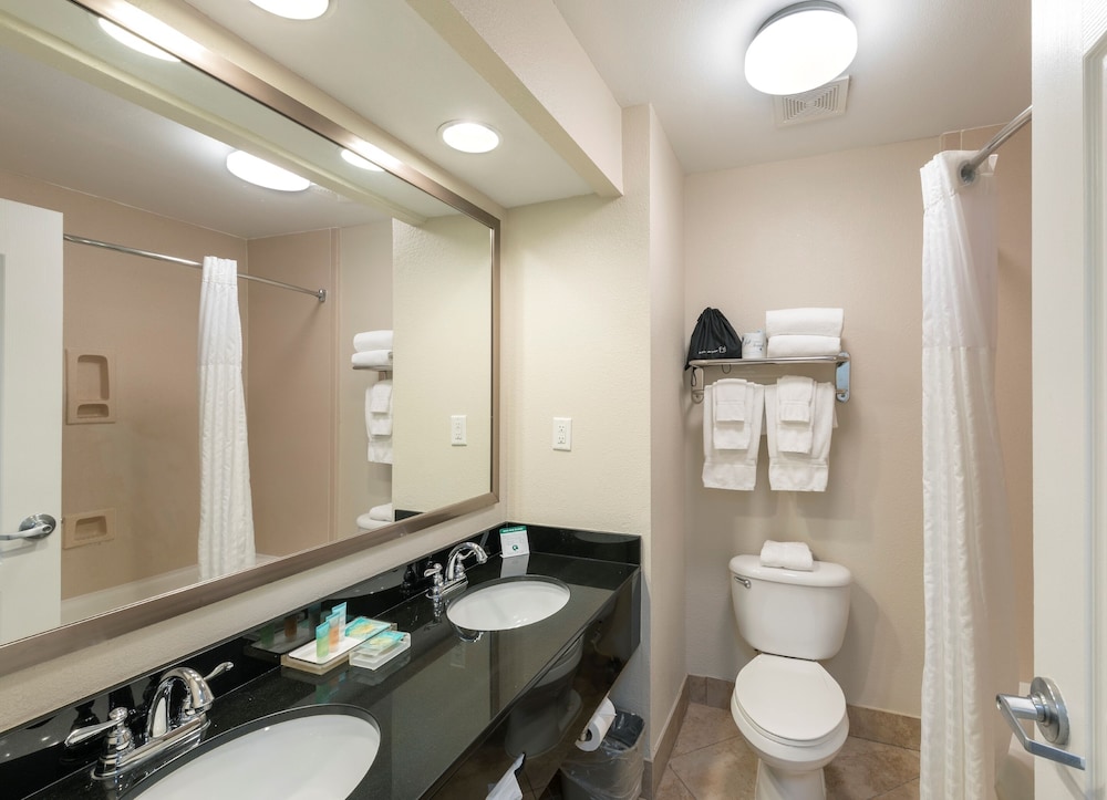 Galleria Palms Hotel — Hotel rooms in Kissimmee, Florida