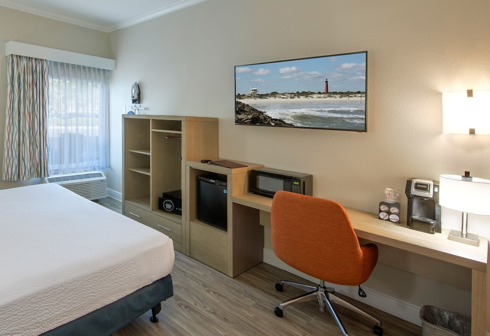 Galleria Palms Hotel — Hotel rooms in Kissimmee, Florida