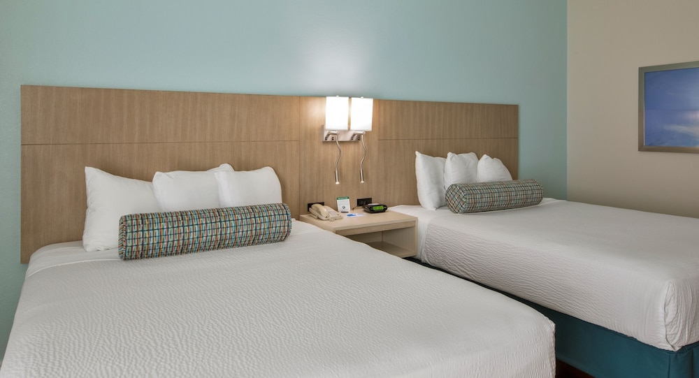 Galleria Palms Hotel — Hotel rooms in Kissimmee, Florida