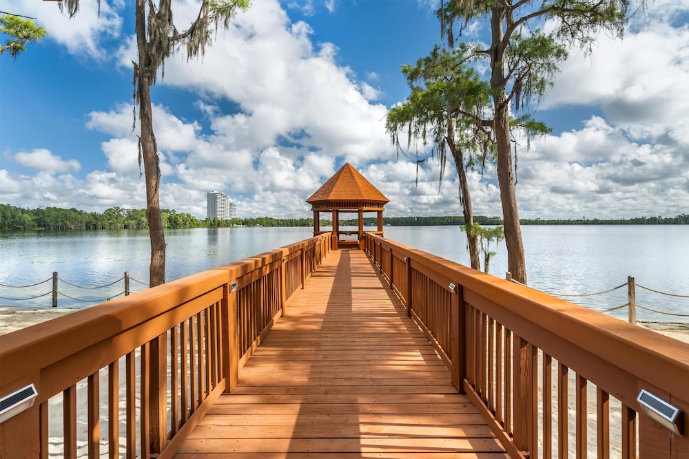 Hilton Vacation Club Grand Beach Orlando — Attractions in the area in Orlando, Florida
