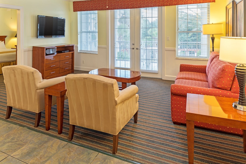 Hilton Vacation Club Grand Beach Orlando — Hotel rooms in Orlando, Florida