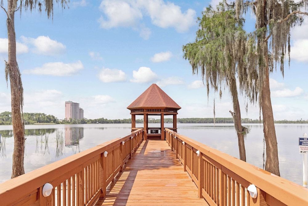 Hilton Vacation Club Grand Beach Orlando — Attractions in the area in Orlando, Florida