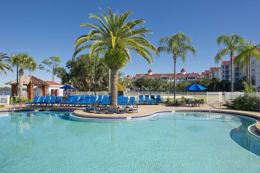 Hilton Vacation Club Grand Beach Orlando — Swimming pool in Orlando, Florida
