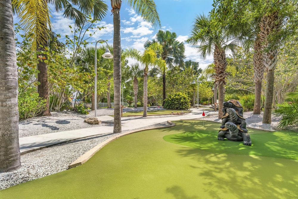 Hilton Vacation Club Grand Beach Orlando — Sports & recreation in Orlando, Florida