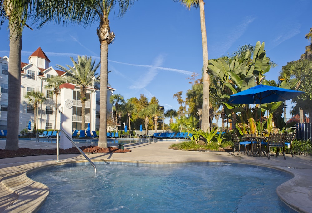 Hilton Vacation Club Grand Beach Orlando — Swimming pool in Orlando, Florida
