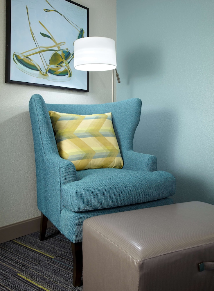 Hampton Inn Orlando Near Universal Blv/International Dr — Hotel rooms in Orlando, Florida