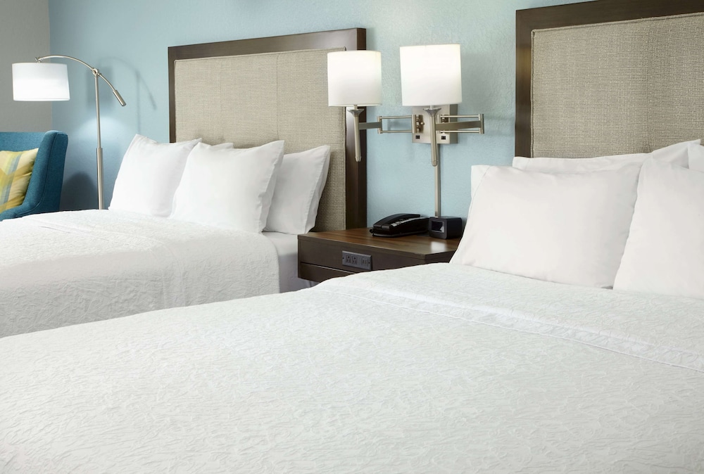 Hampton Inn Orlando Near Universal Blv/International Dr — Hotel rooms in Orlando, Florida