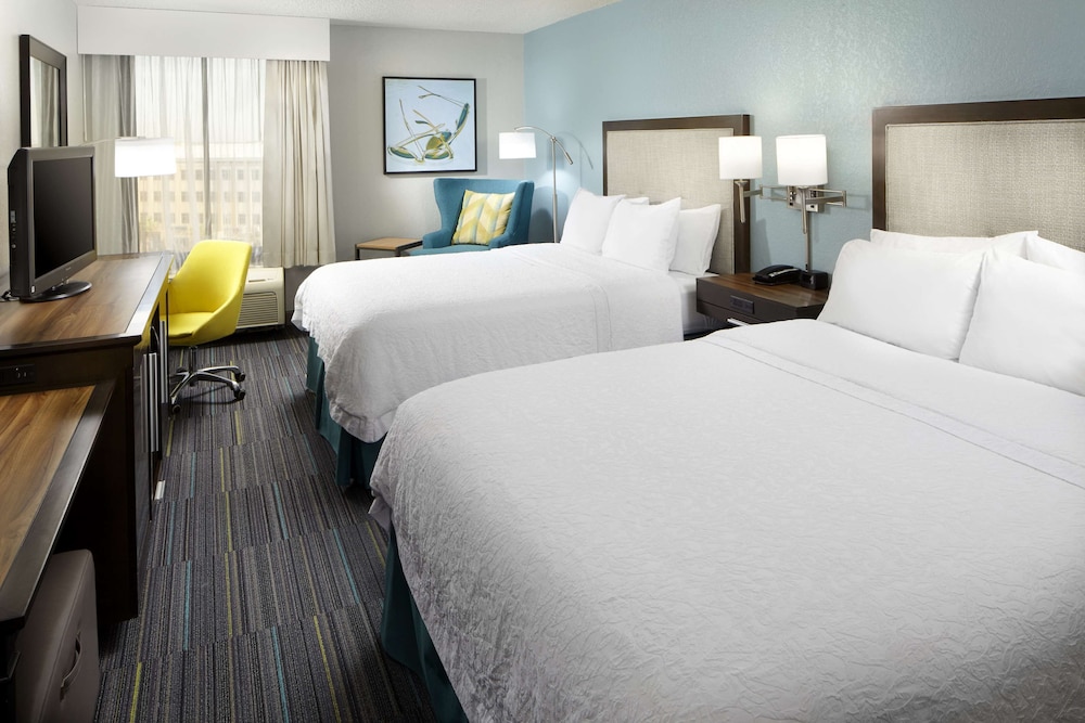 Hampton Inn Orlando Near Universal Blv/International Dr — Hotel rooms in Orlando, Florida