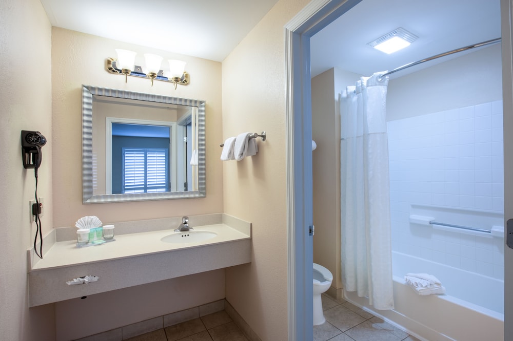 staySky Suites - I Drive Orlando — Hotel rooms in Orlando, Florida