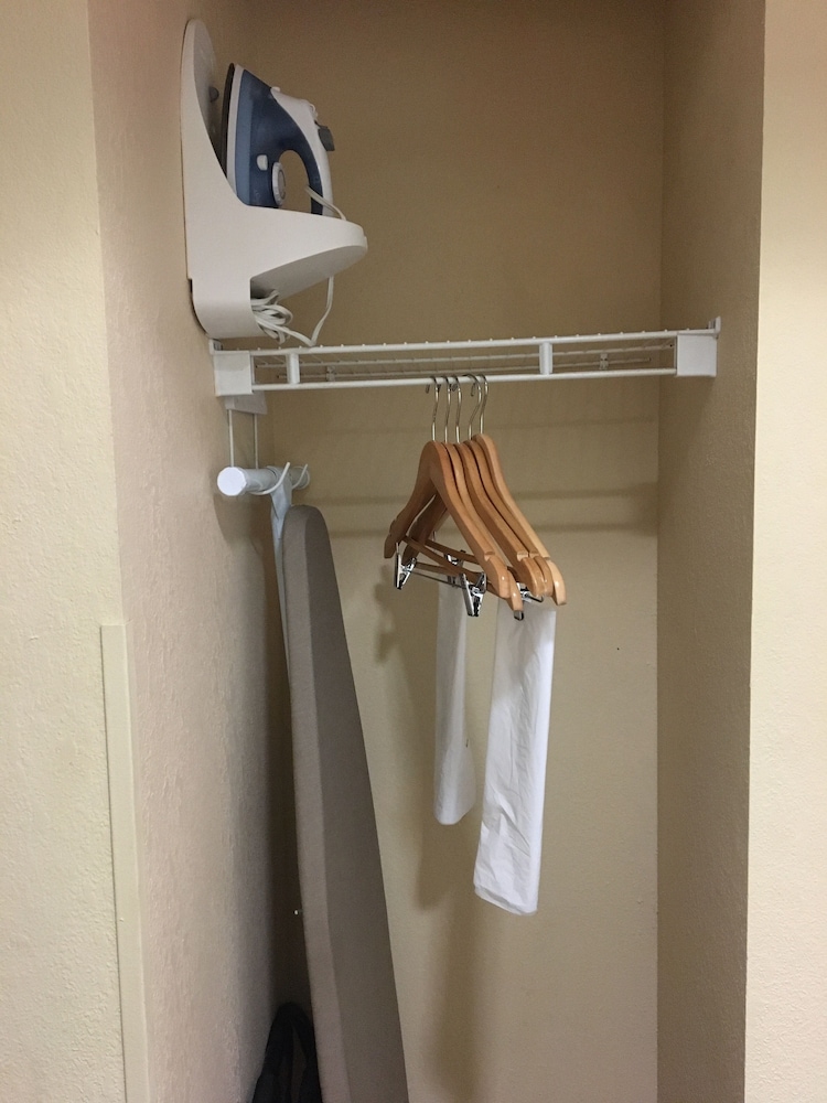 staySky Suites - I Drive Orlando — Hotel rooms in Orlando, Florida