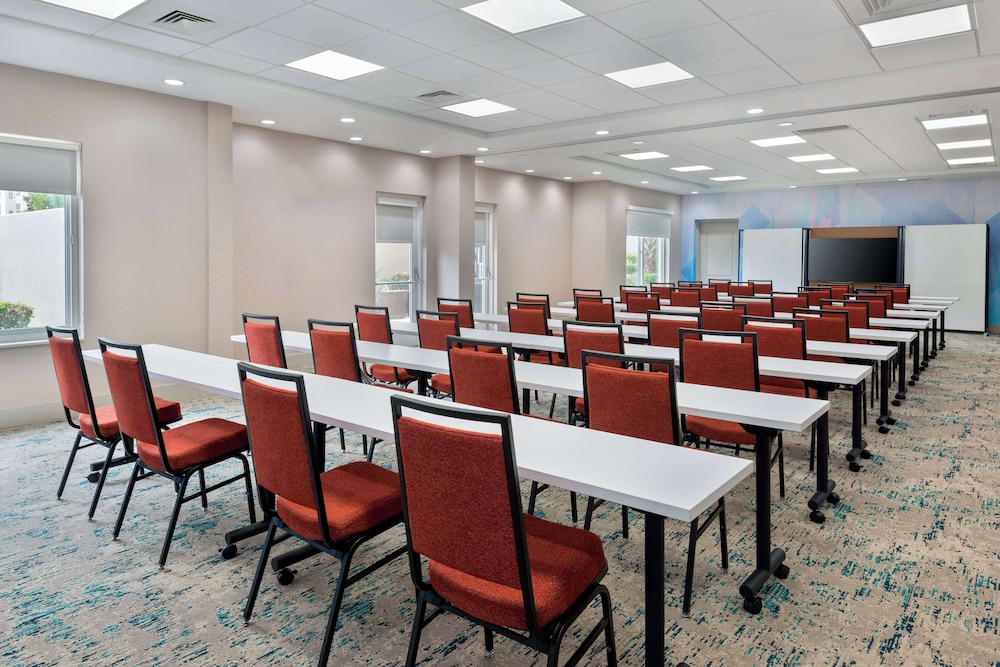 Hilton Garden Inn Orlando International Drive North — Hotel building in Orlando, Florida