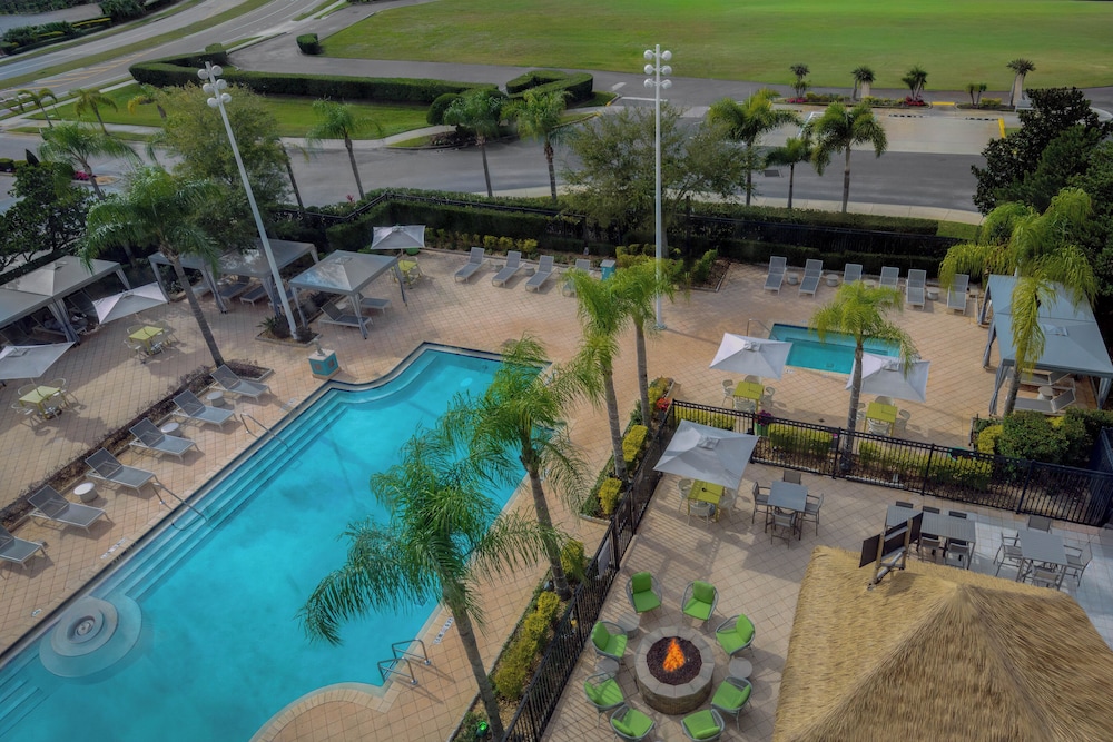 Hilton Garden Inn Orlando International Drive North — Swimming pool in Orlando, Florida