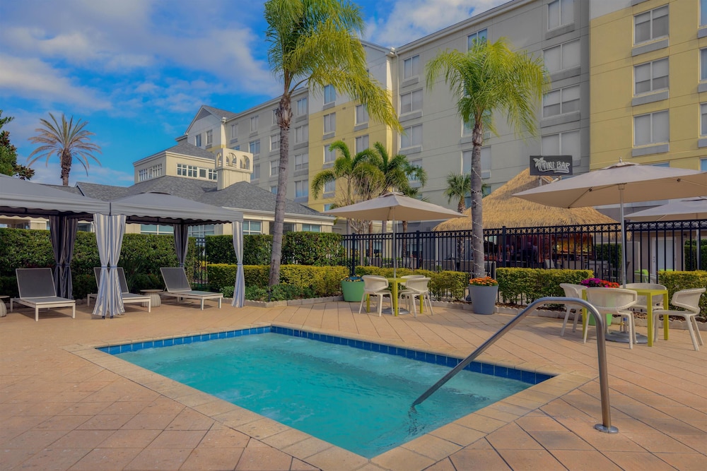 Hilton Garden Inn Orlando International Drive North — Swimming pool in Orlando, Florida