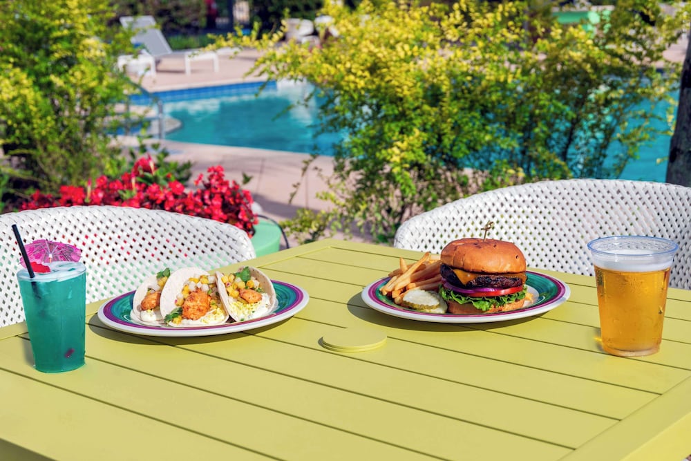 Hilton Garden Inn Orlando International Drive North — Restaurant & bars in Orlando, Florida