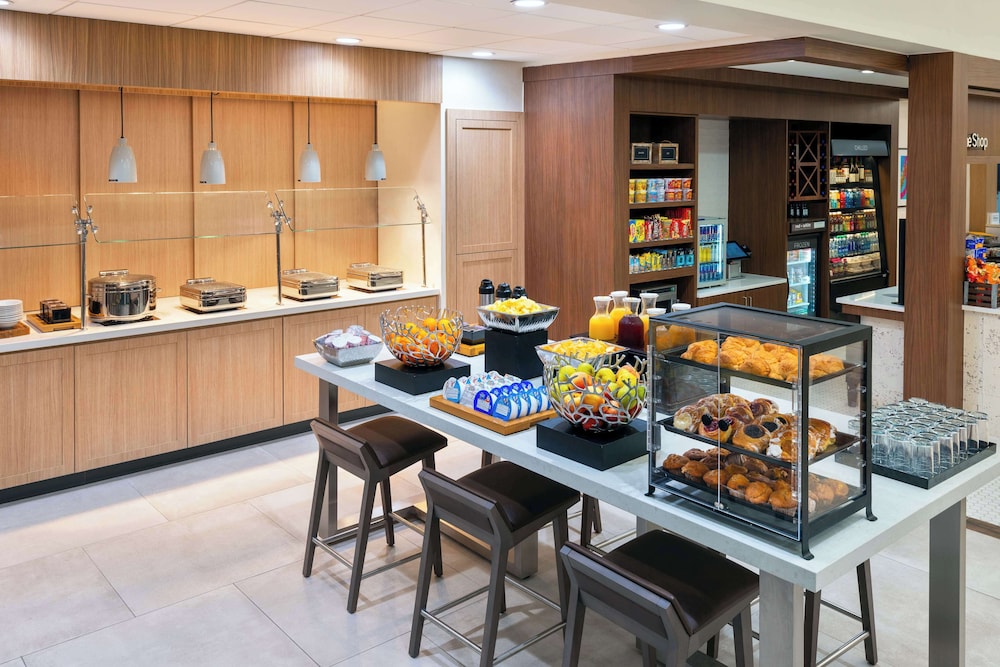 Hilton Garden Inn Orlando International Drive North — Restaurant & bars in Orlando, Florida