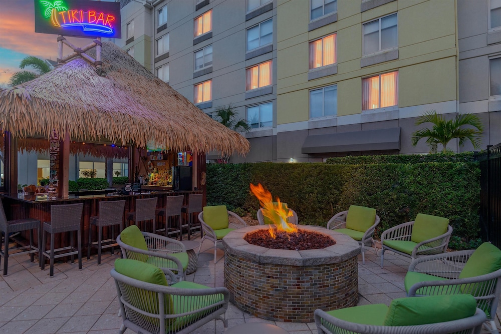 Hilton Garden Inn Orlando International Drive North — Restaurant & bars in Orlando, Florida