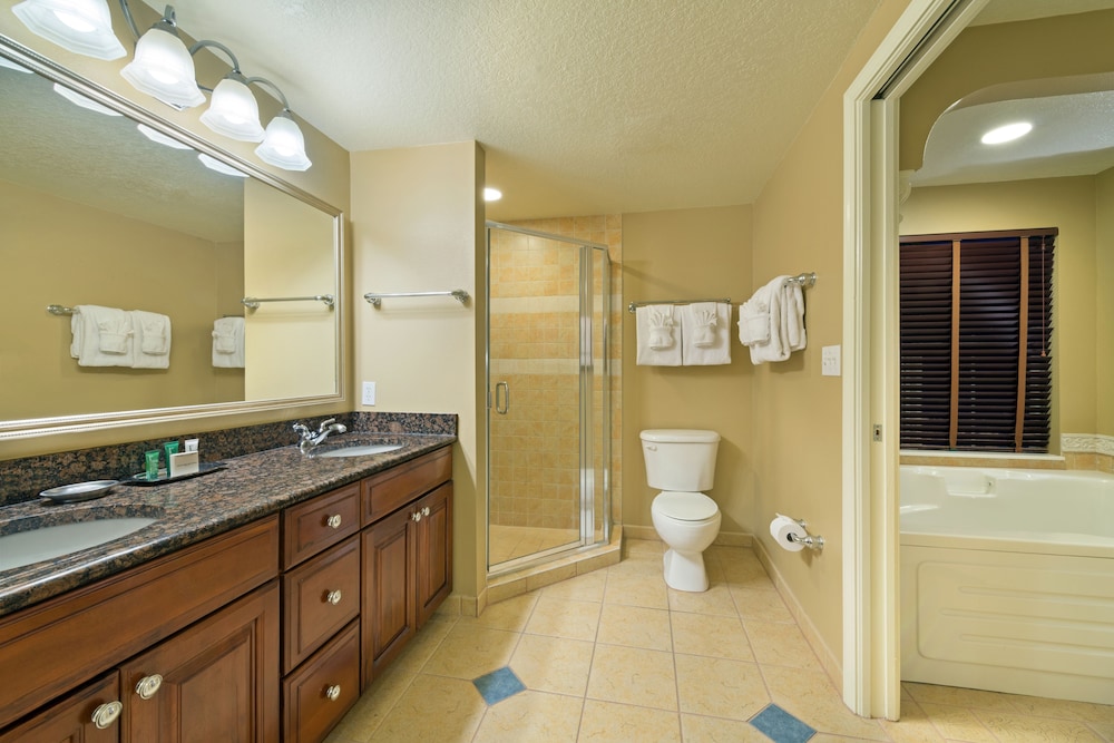 Hilton Grand Vacations Club SeaWorld® Orlando — Hotel rooms in Orlando, Florida
